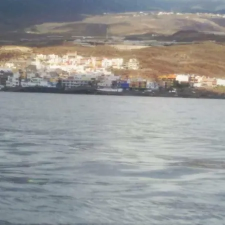 La Jaca, Tranquilidad, Sol Y Playa. La Listada