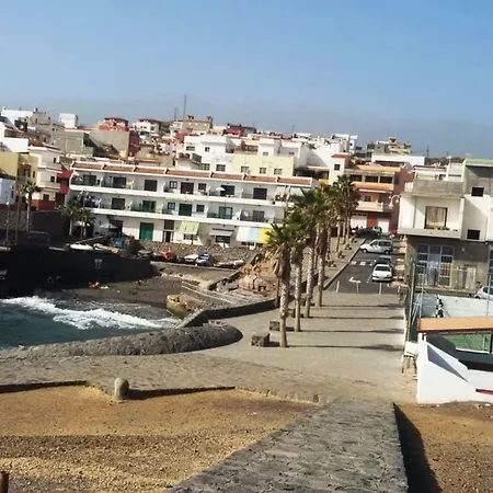 La Jaca, Tranquilidad, Sol Y Playa.